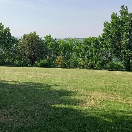 Les De Roucayrols Feriehus Pampelonne