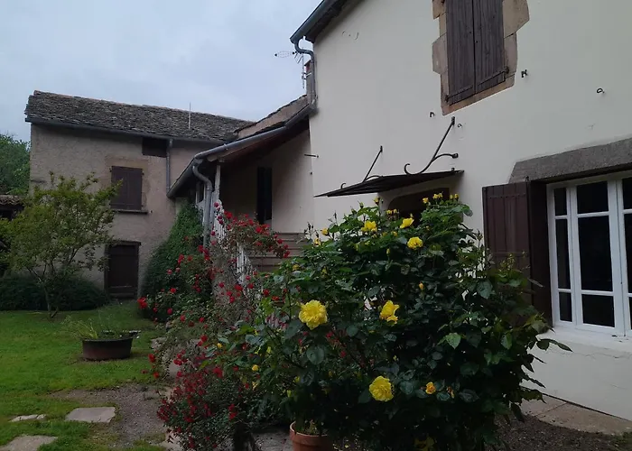 Les De Roucayrols Hébergement de vacances *